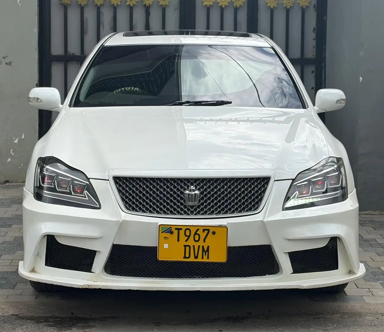 Toyota Crown Athlete