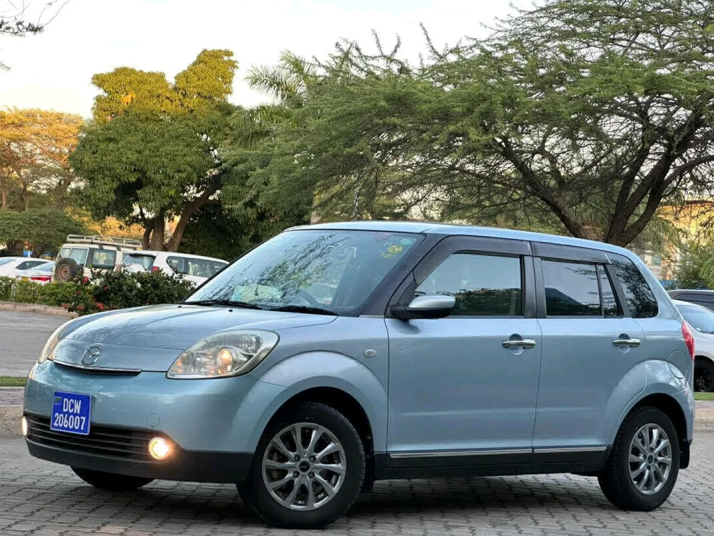 Mazda Verisa 2008 Model for Sale (Mil 16.9) thumbnail 3