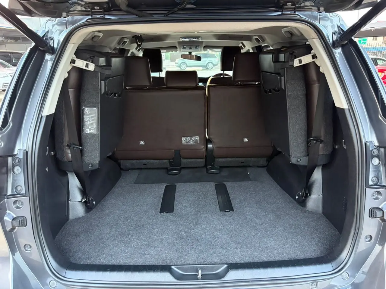 2019 Toyota Fortuner 2.8 GD6 thumbnail 4