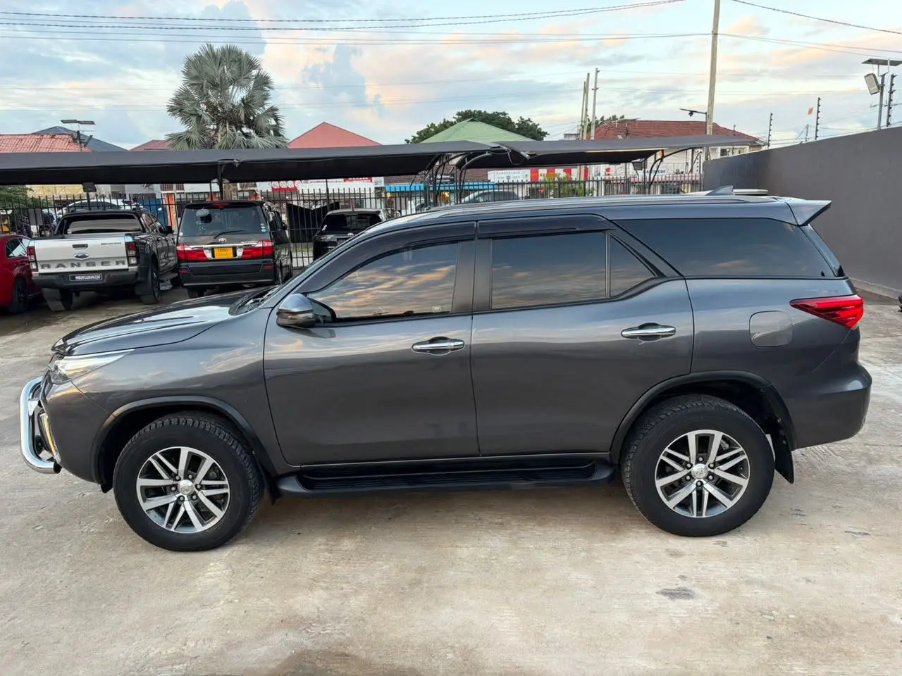 2019 Toyota Fortuner 2.8 GD6 thumbnail 6