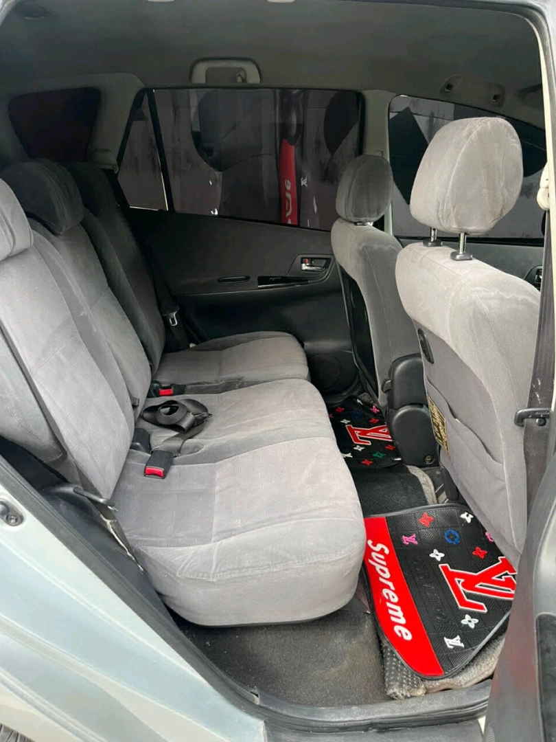 Toyota Spacio Minivan thumbnail 8