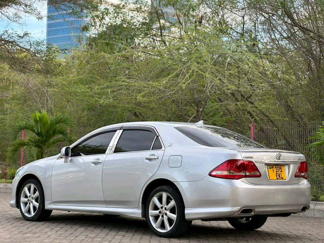 2009 Toyota Crown Athlete 2360cc Silver thumbnail 4