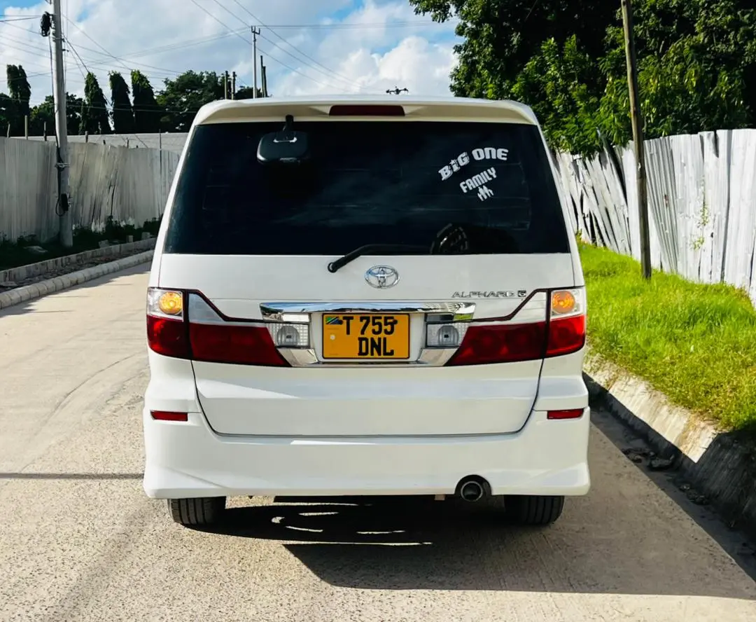 Toyota Alphard DNL thumbnail 8