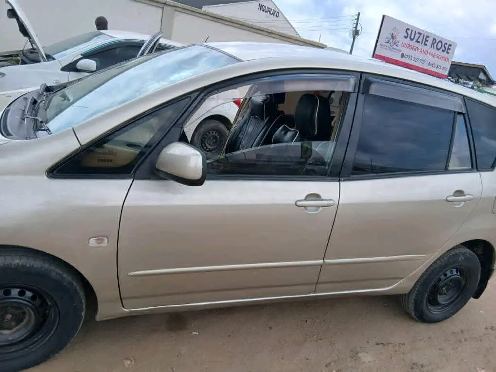 Toyota Spacio Minivan for Sale thumbnail 3