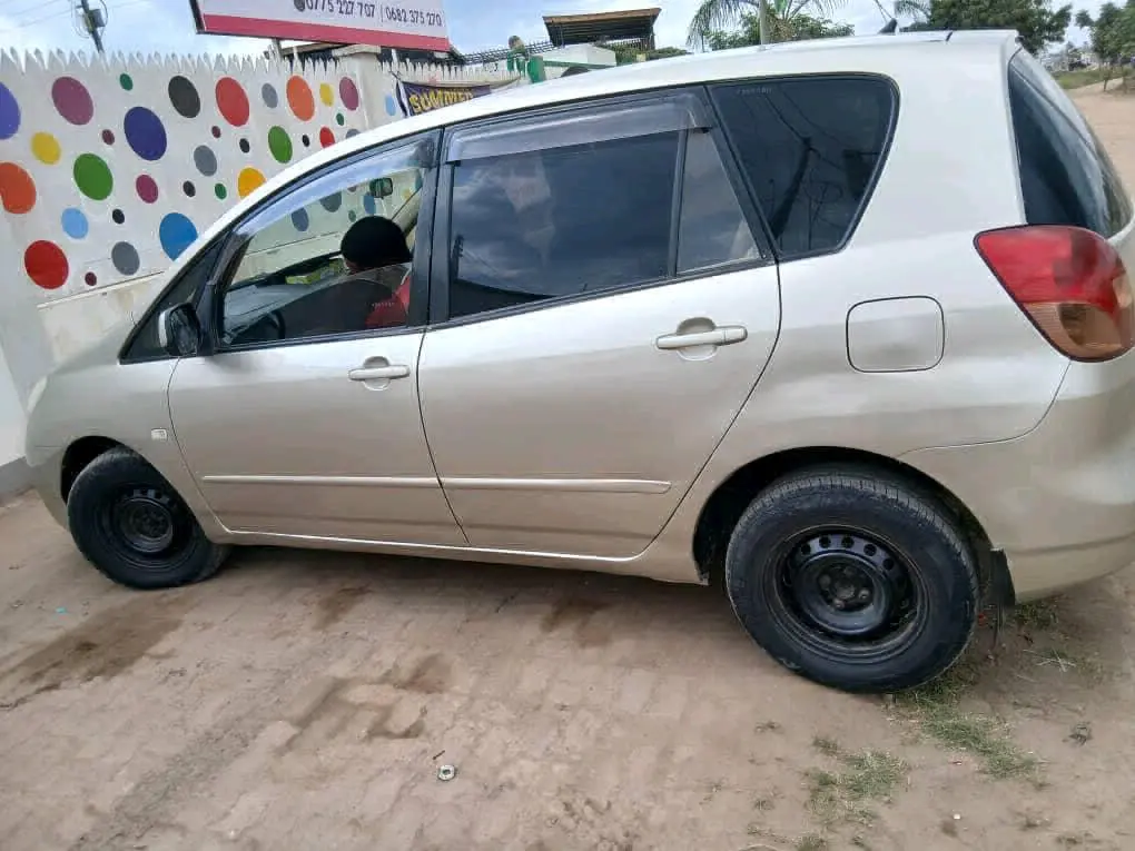 Toyota Spacio Minivan for Sale thumbnail 6