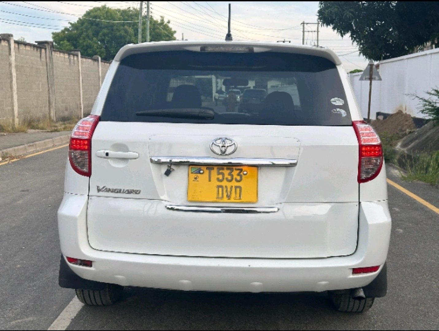 Used Toyota Vanguard SUV 2009 thumbnail 2