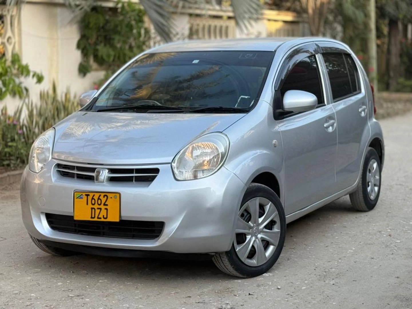 Toyota Passo Hatchback 1000cc (New Model)