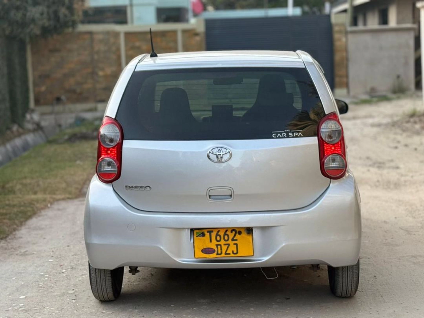 Toyota Passo Hatchback 1000cc (New Model) thumbnail 2