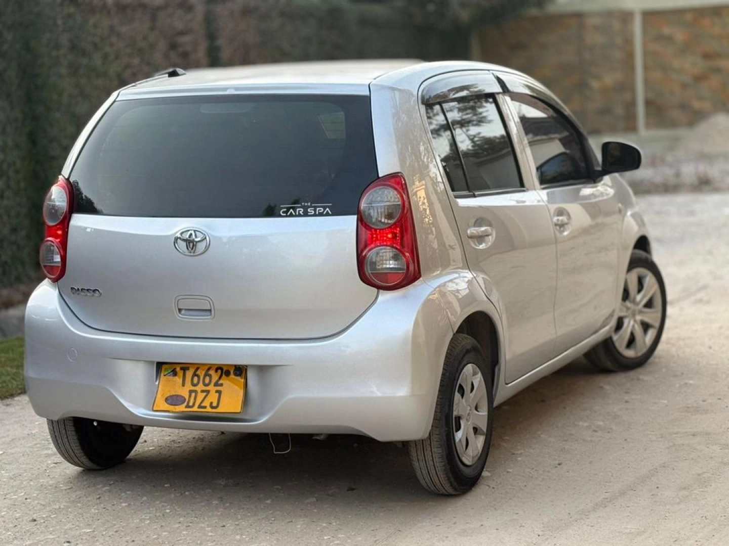Toyota Passo Hatchback 1000cc (New Model) thumbnail 4