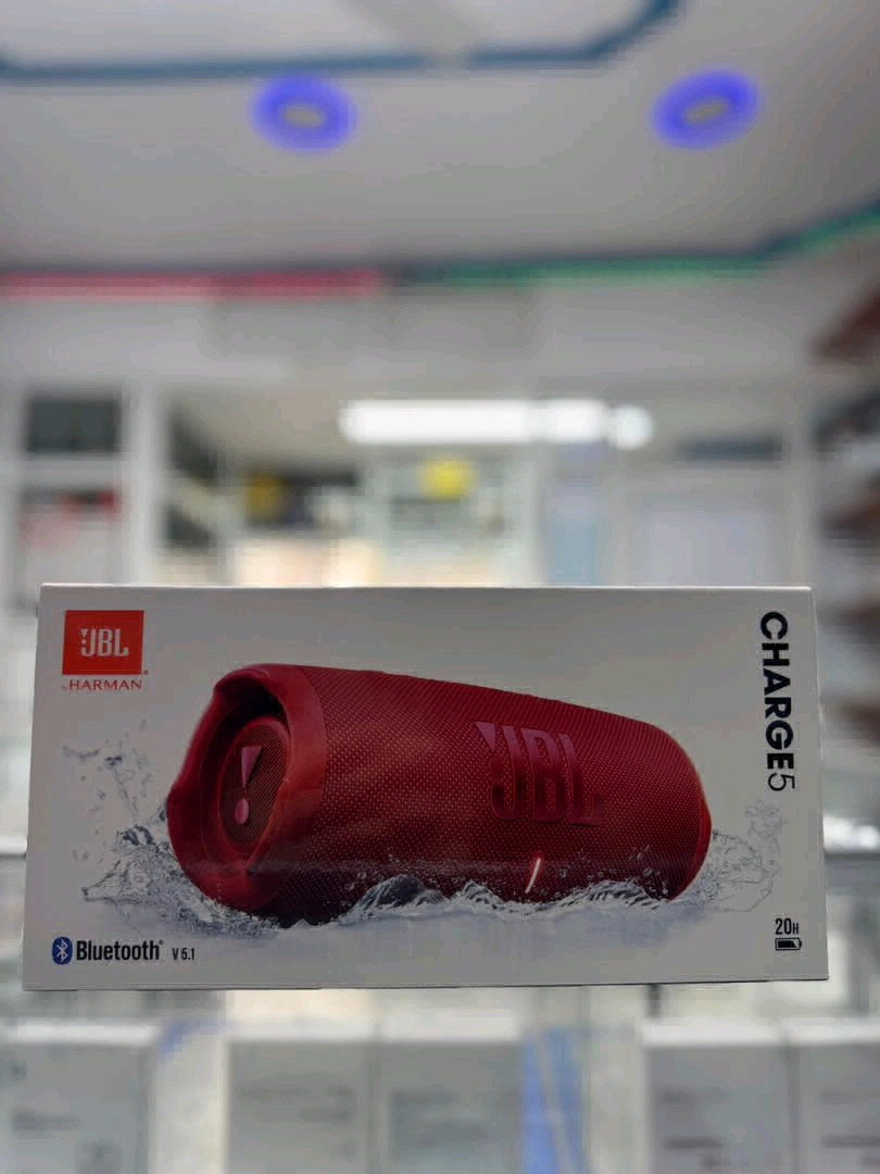 JBL Charge 5 Portable Bluetooth Speaker thumbnail 2
