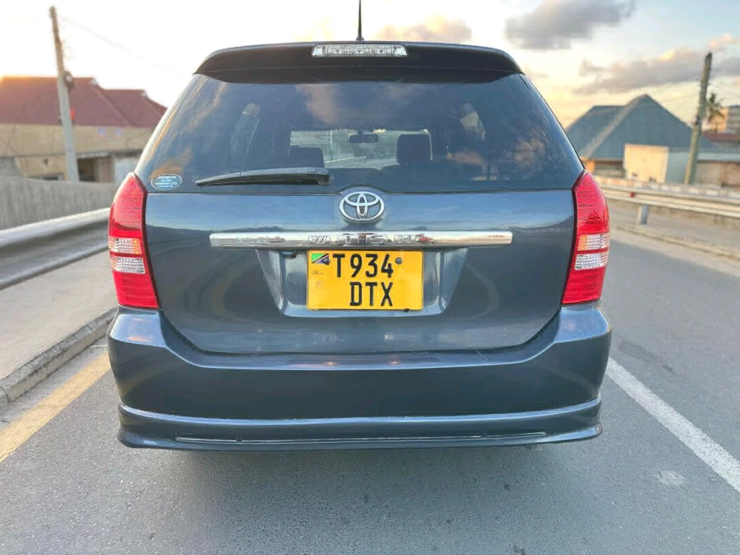 Toyota Wish 2005, 1790cc, Full AC, Excellent Condition thumbnail 7