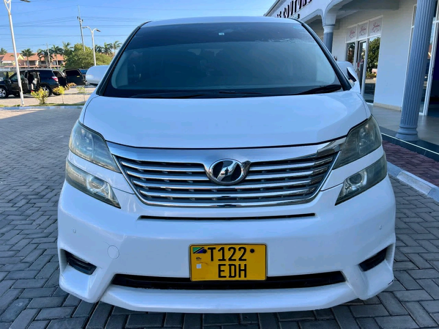 Toyota Vellfire 2010 (Reg EDH)