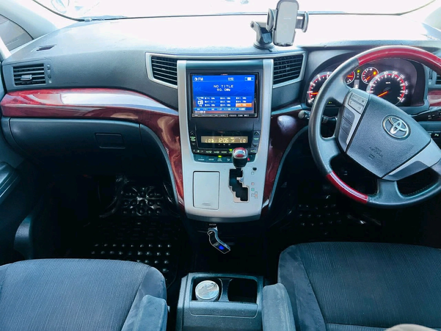 Toyota Vellfire 2010 (Reg EDH) thumbnail 5