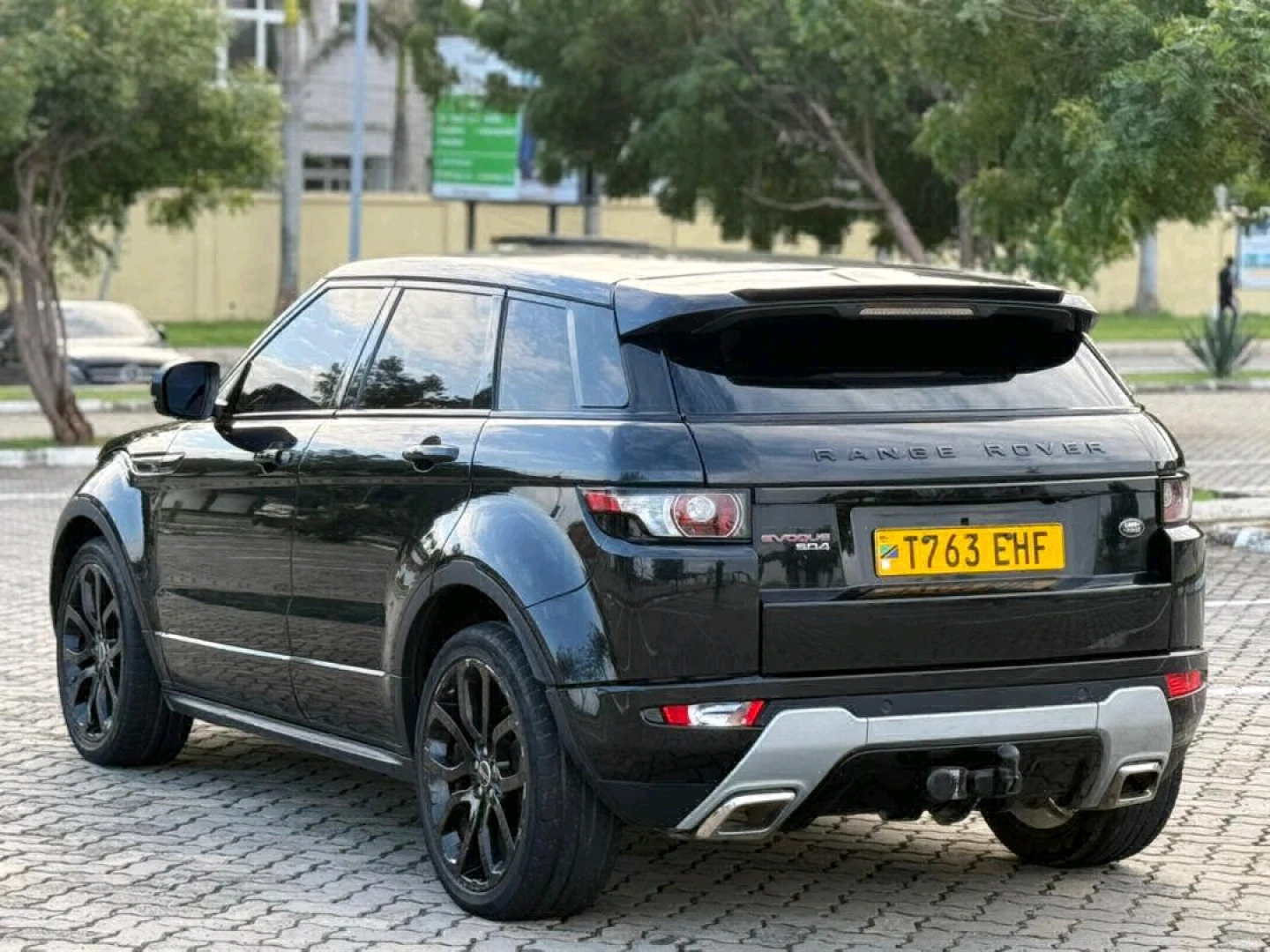 Range Rover Evoque 2012 Diesel SUV thumbnail 6