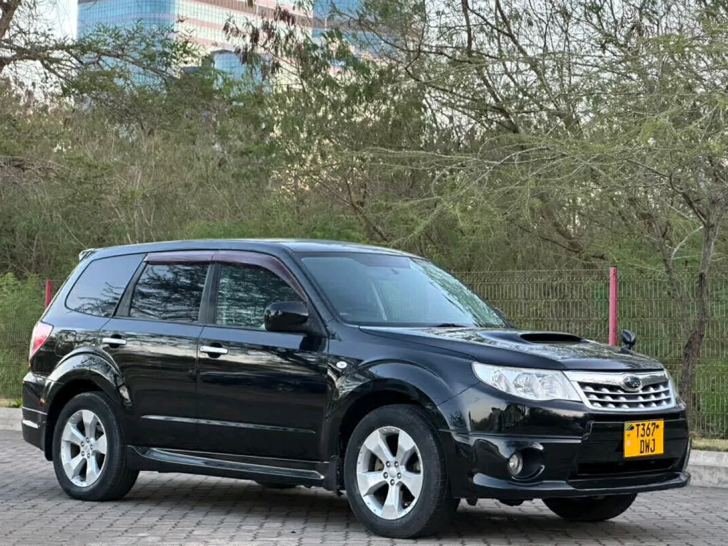 Black 2009 Subaru Forester Turbo SUV for Sale thumbnail 2