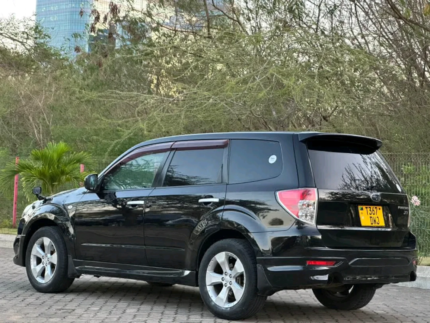 Black 2009 Subaru Forester Turbo SUV for Sale thumbnail 5