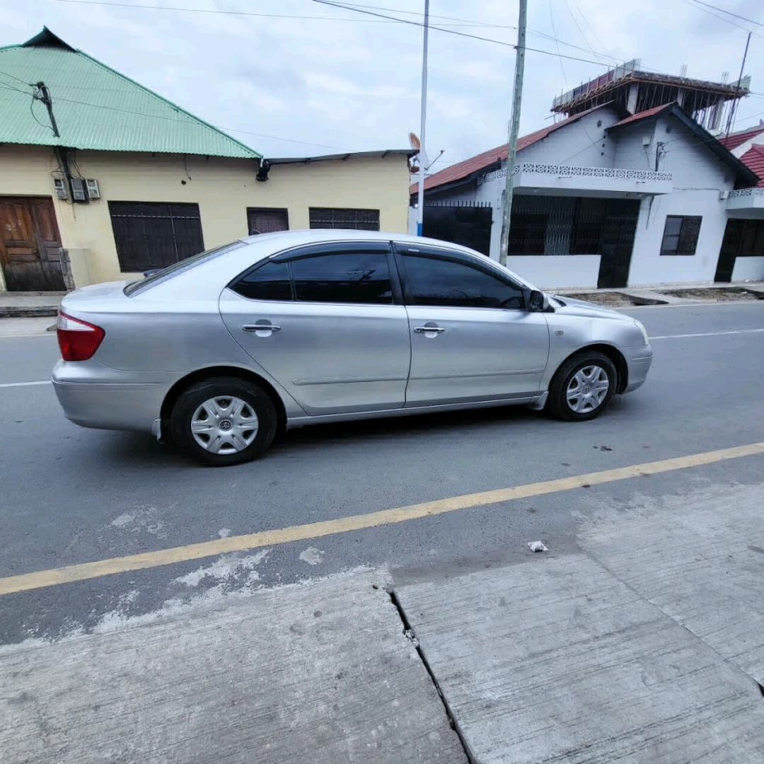 Toyota Premio F Silver 2003 thumbnail 2
