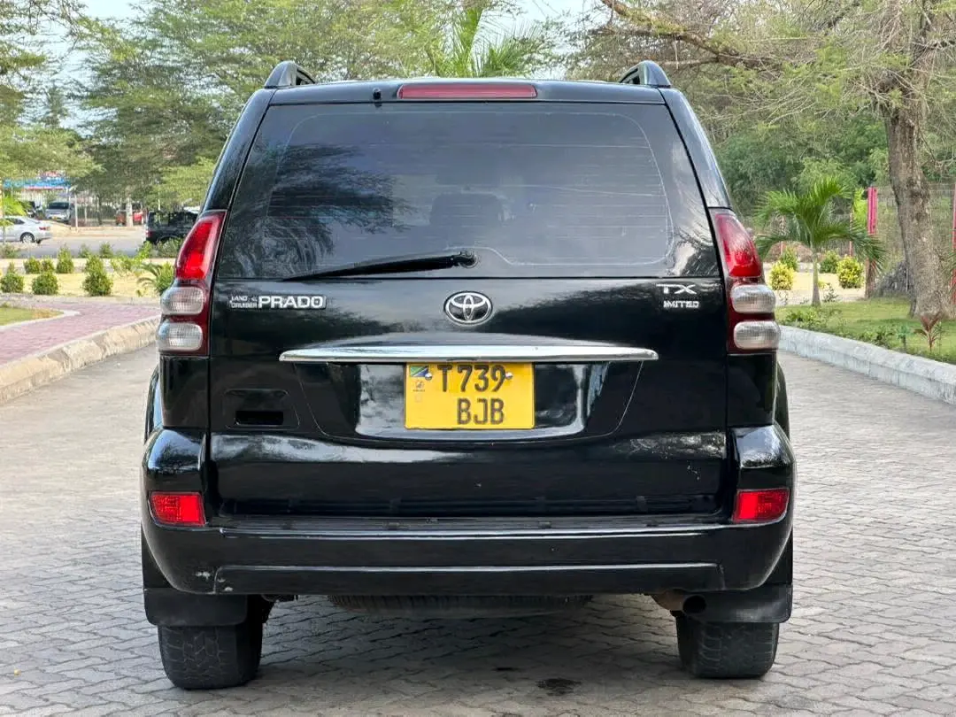 Toyota Land Cruiser Prado 120 (2007) - 2.7L Petrol thumbnail 2