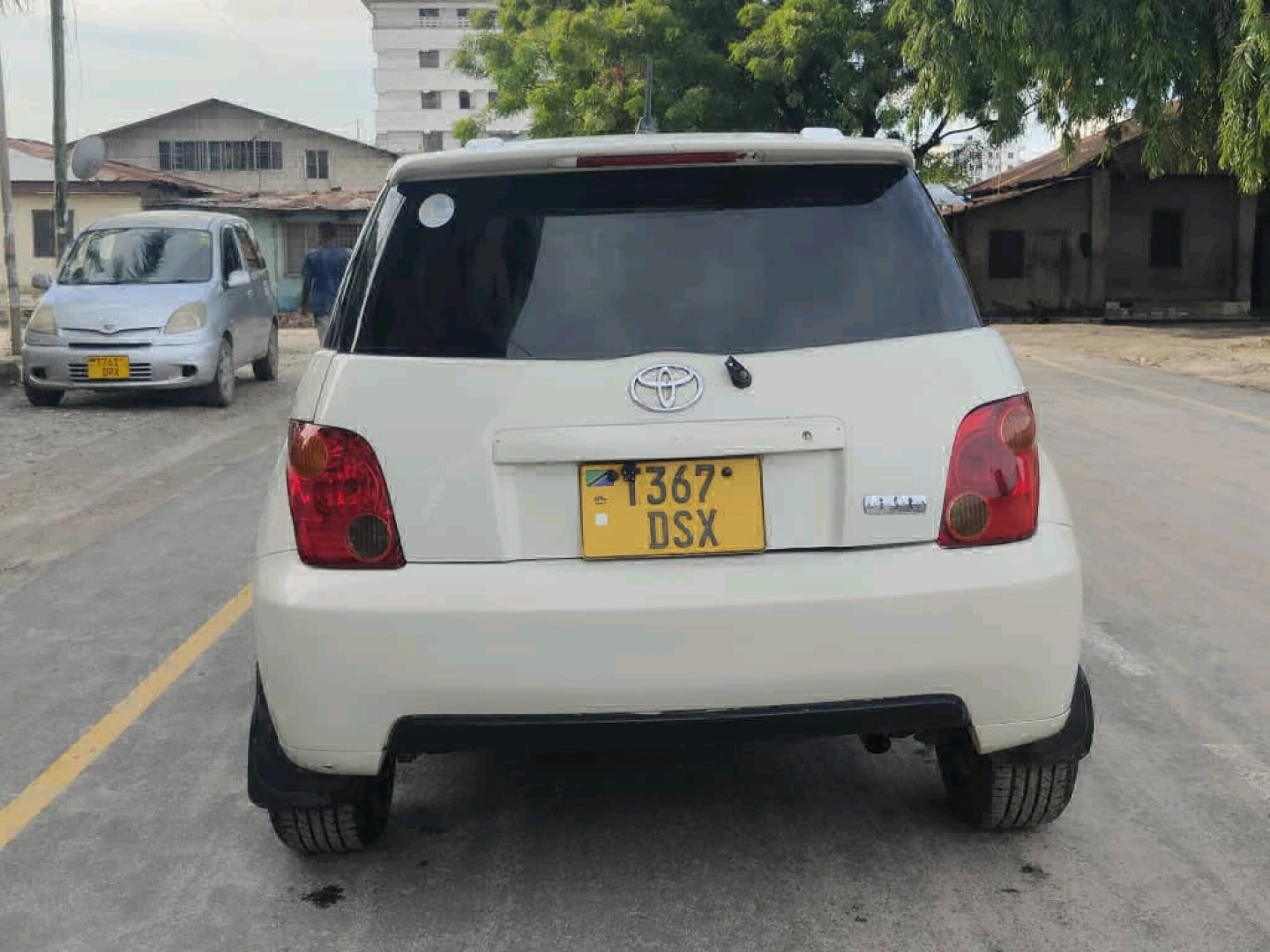 Toyota Ist 2004 Nyeupe thumbnail 2
