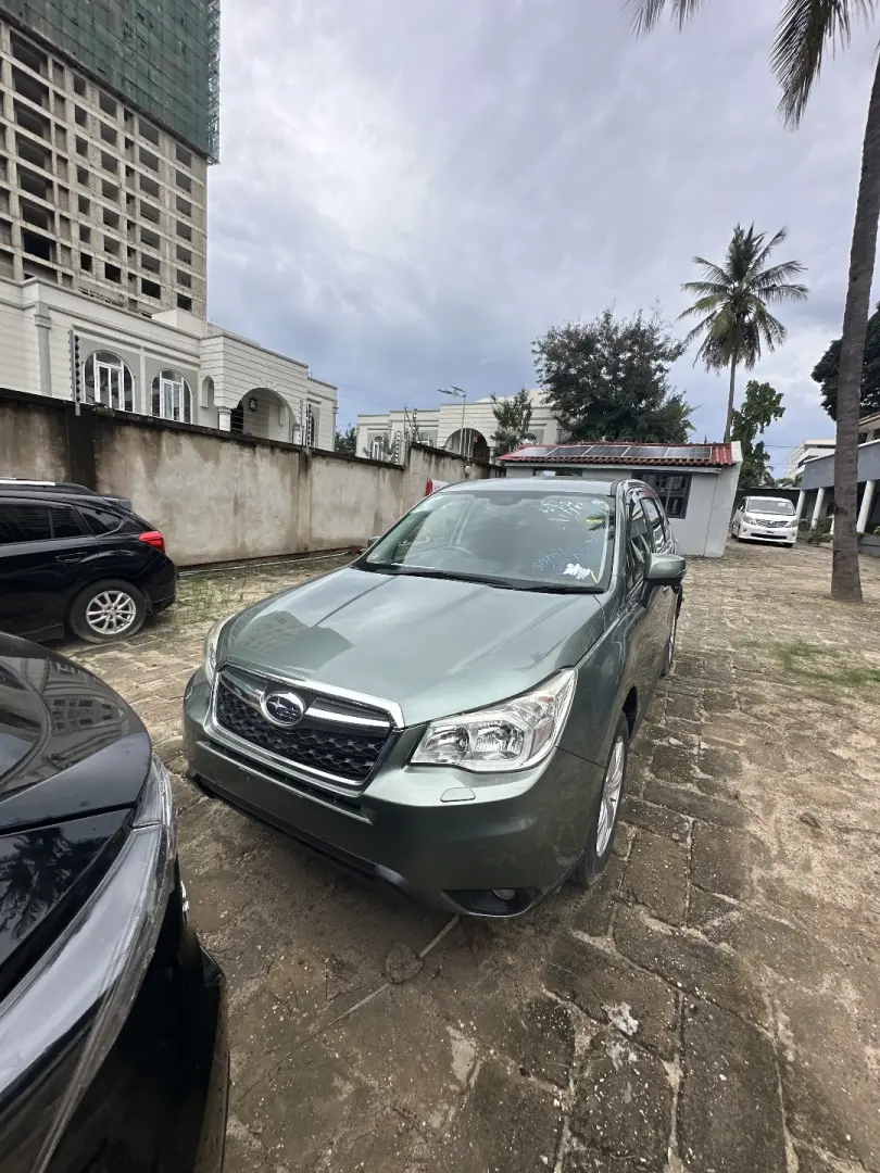Subaru Forester 2015 thumbnail 2
