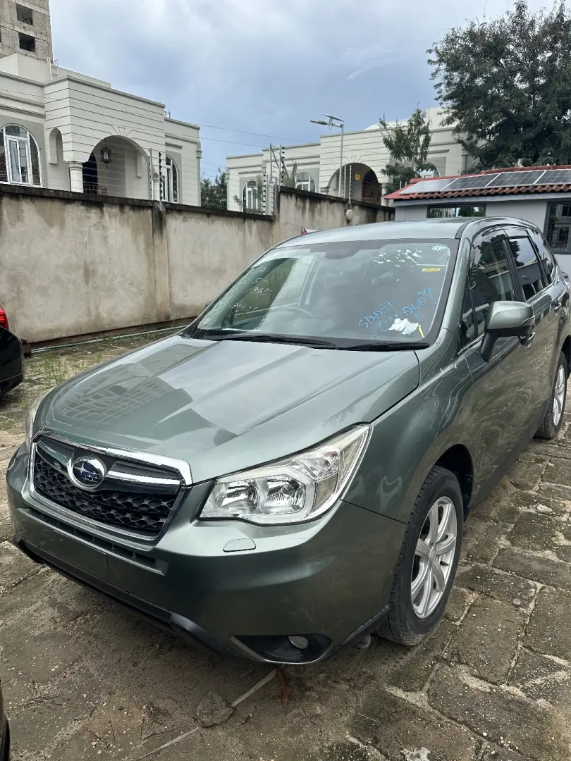 Subaru Forester 2015 thumbnail 3