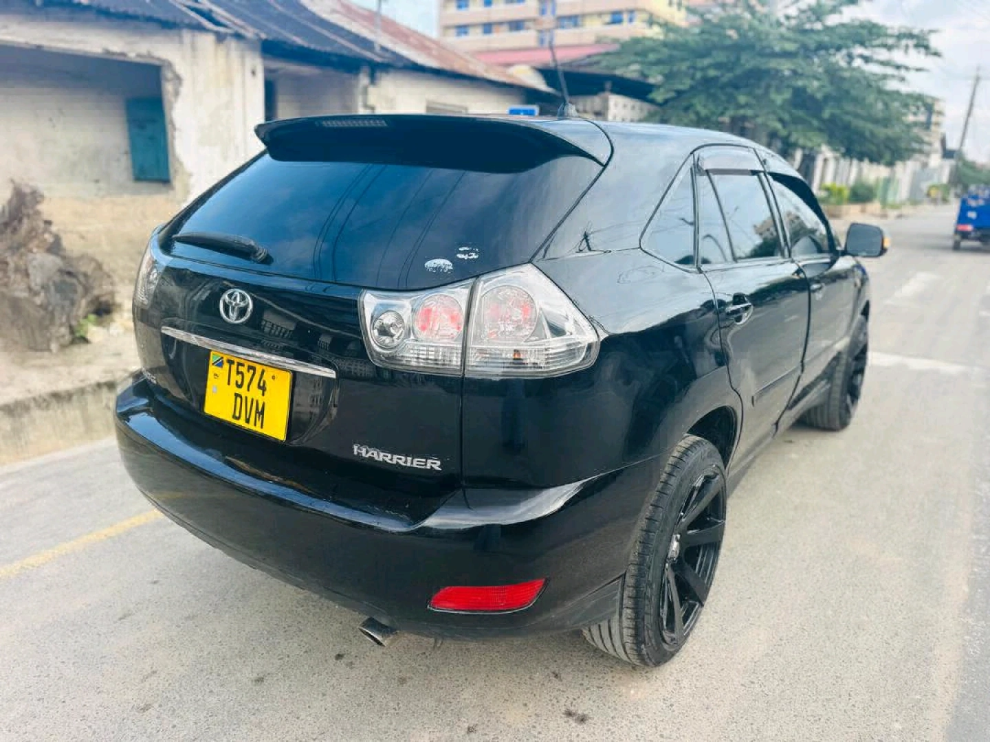 Toyota Harrier 2006 Black SUV (2360cc) thumbnail 3