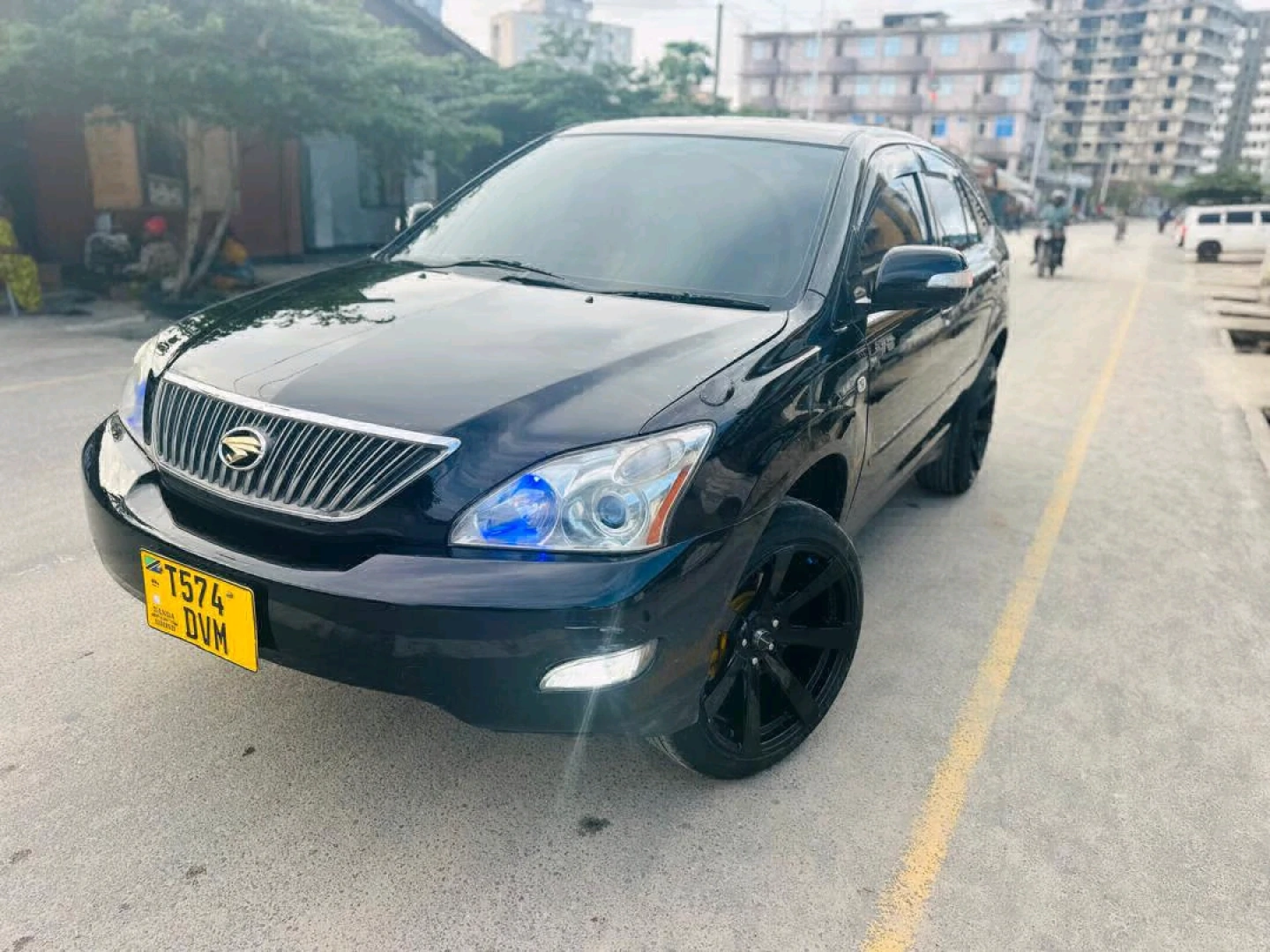 Toyota Harrier 2006 Black SUV (2360cc) thumbnail 4