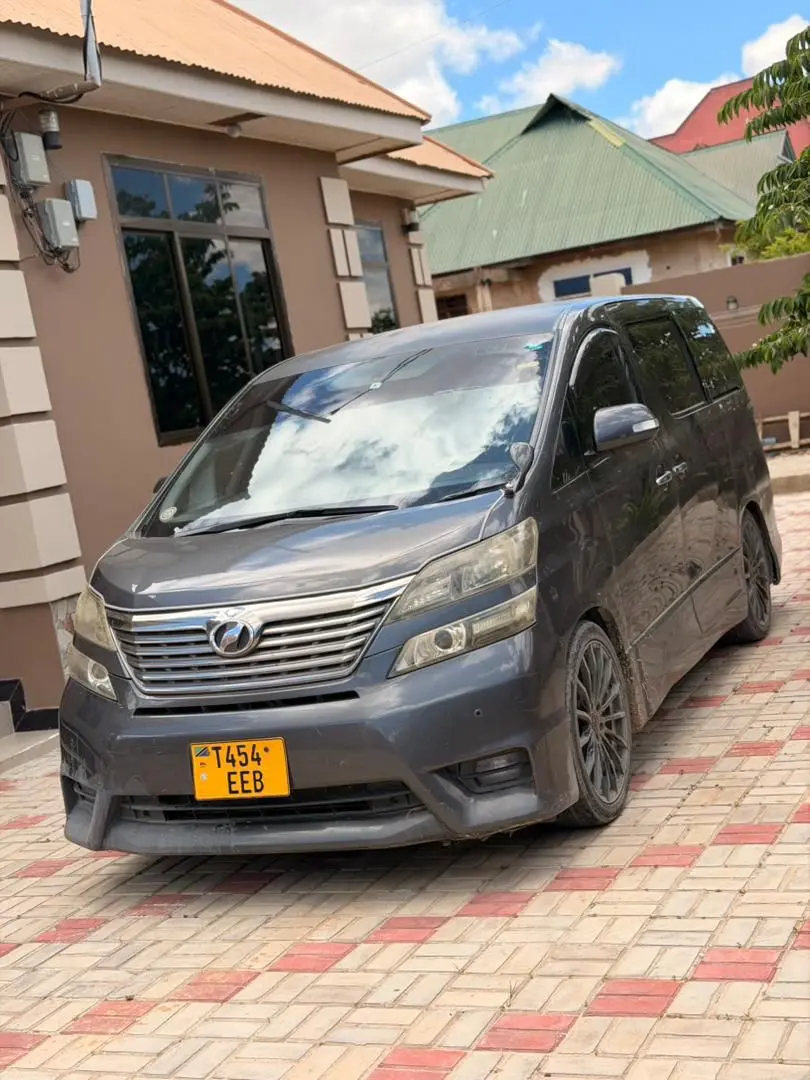Toyota Vellfire Grey