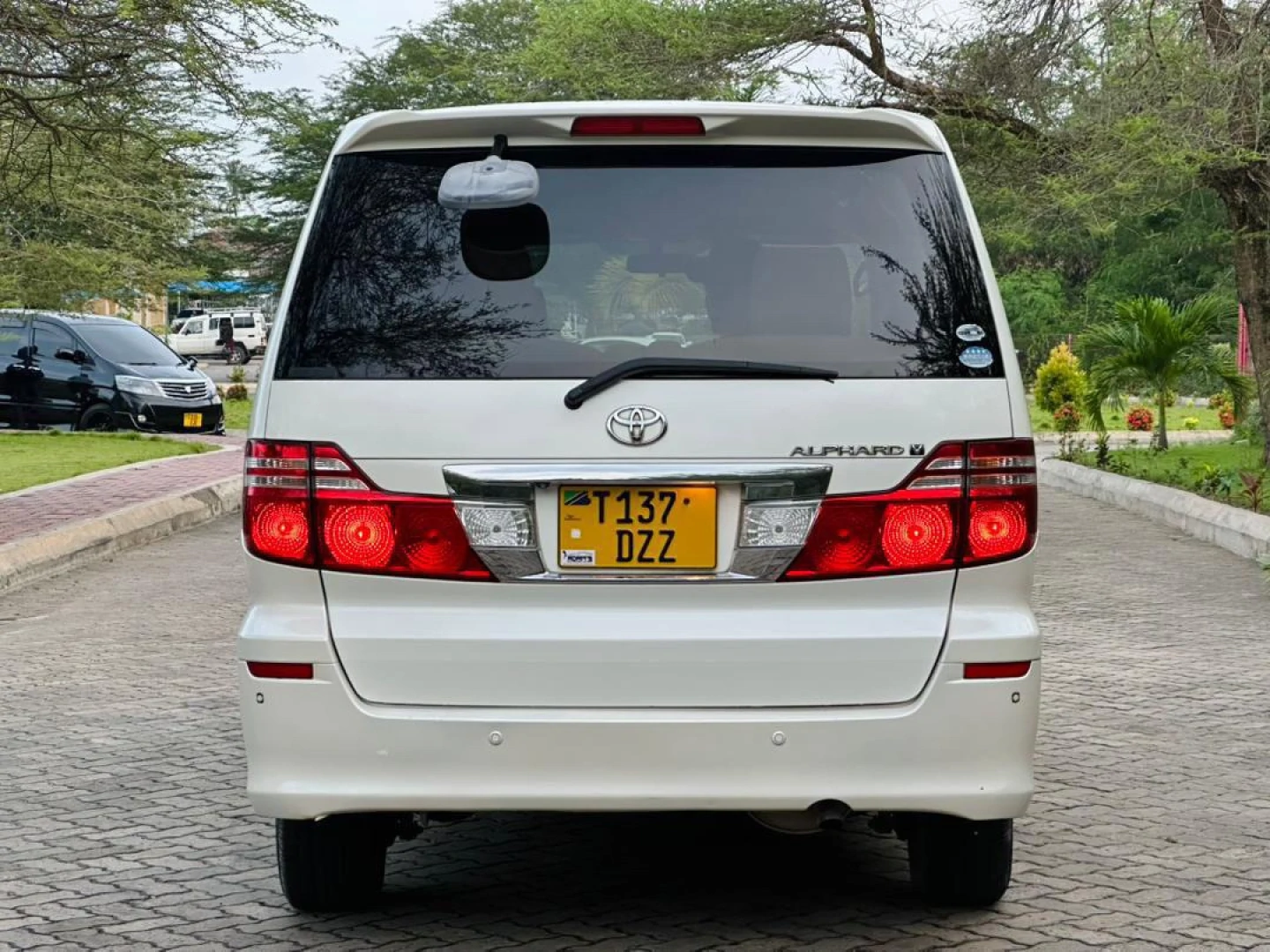 Toyota Alphard DZZ 2006 Automatic thumbnail 6