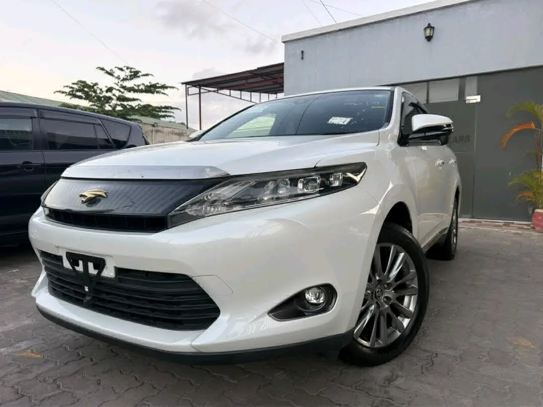 Toyota Harrier 2015