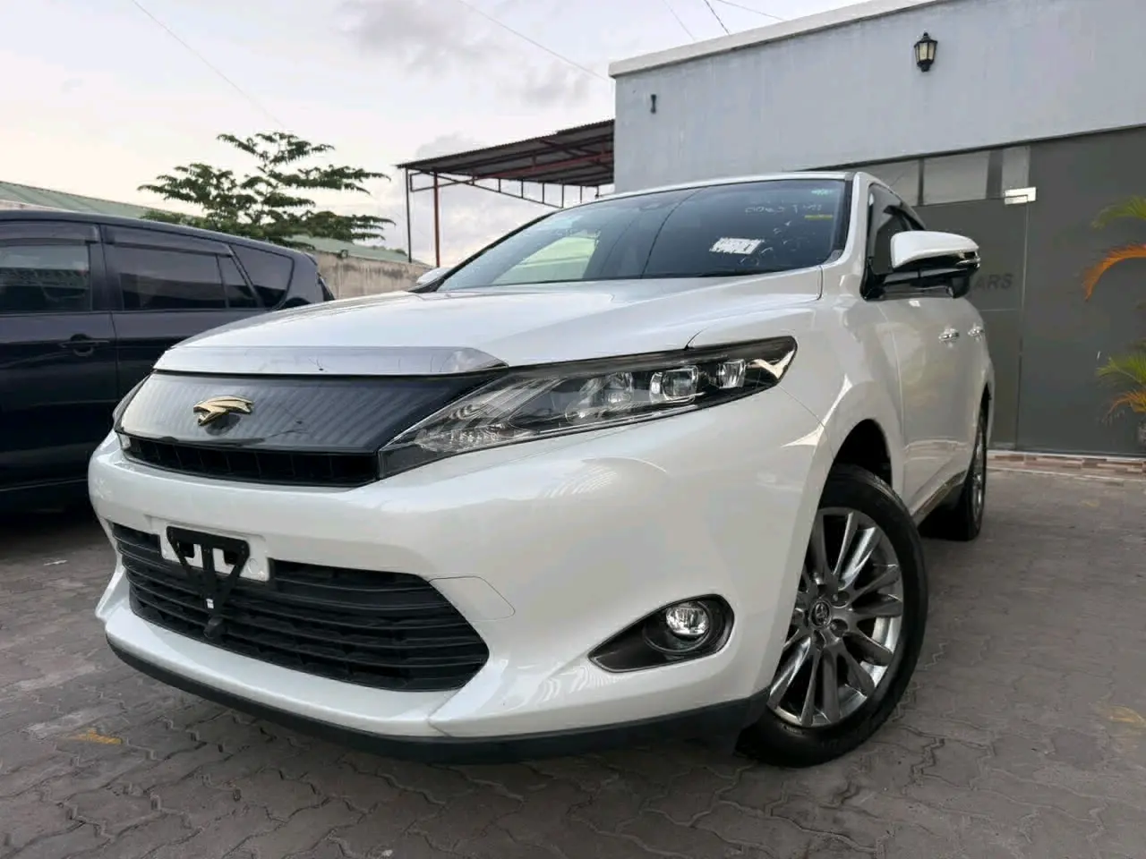 Toyota Harrier 2015 thumbnail 5