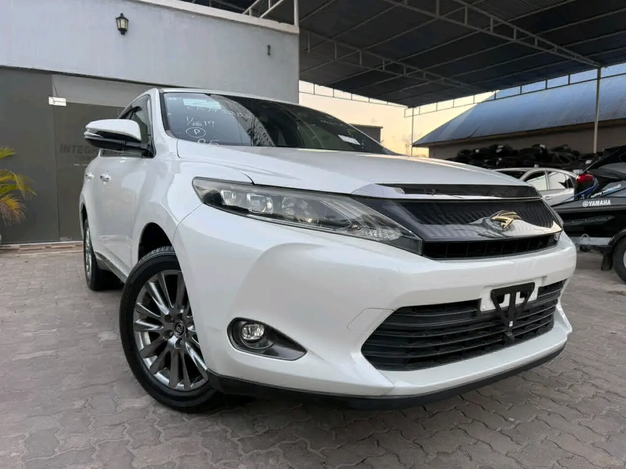Toyota Harrier 2015 thumbnail 9
