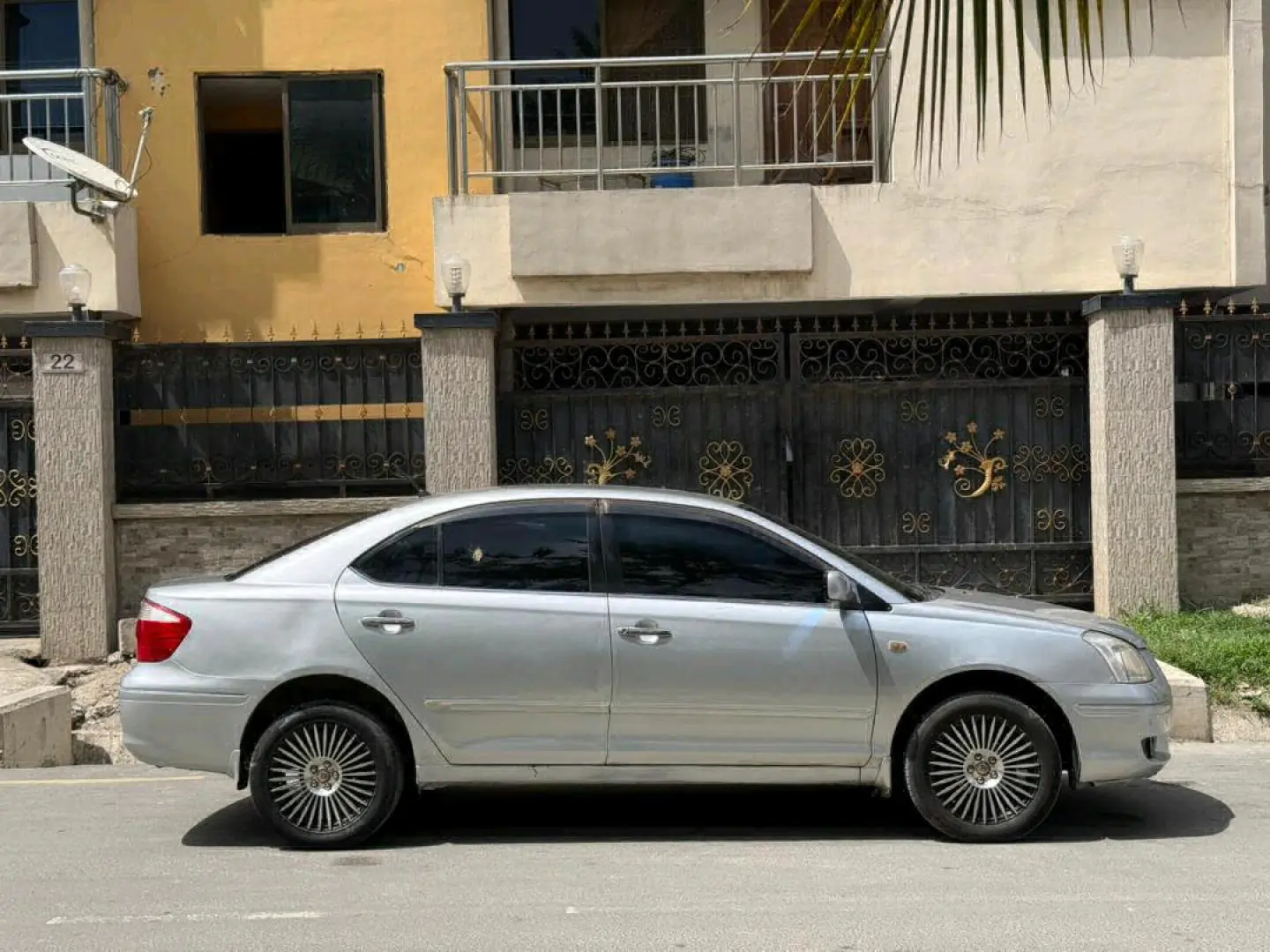 Toyota Premio F 2002 Silver thumbnail 7