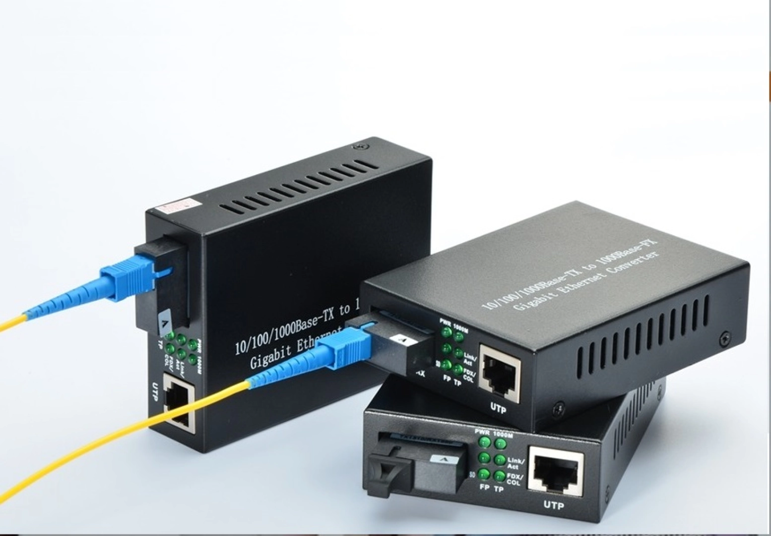 Black Network Media Converters (Fiber Optic)