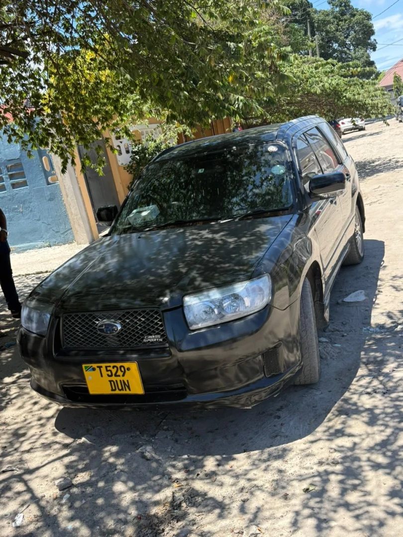 Black Subaru Forester Cross SUV for Sale thumbnail 3