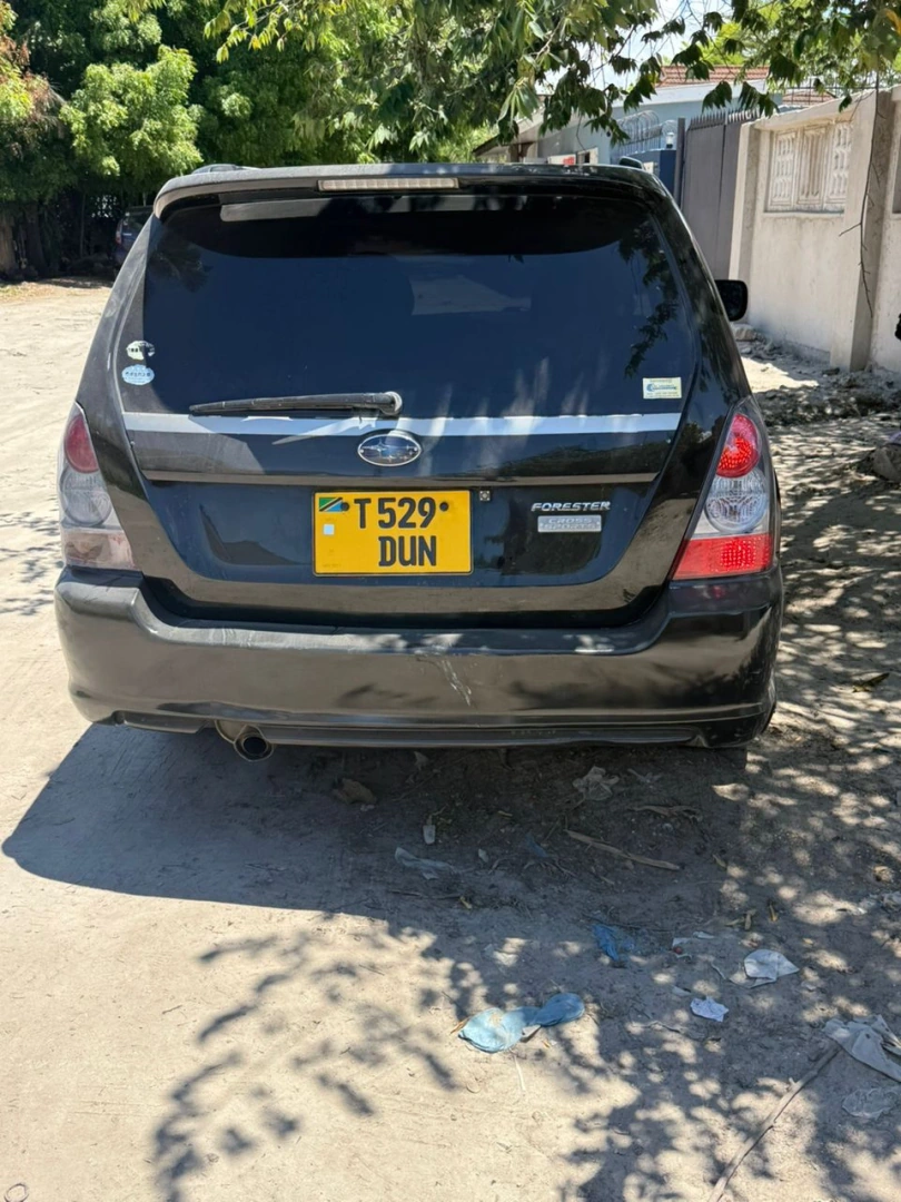 Black Subaru Forester Cross SUV for Sale thumbnail 5