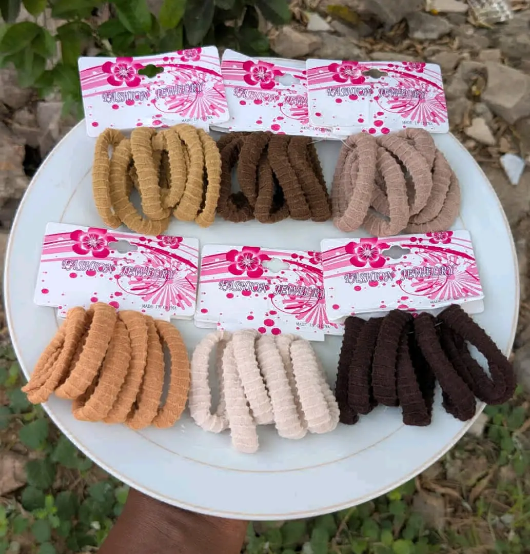 6 pairs za Vibanio vya Nywele (Hair Ties).