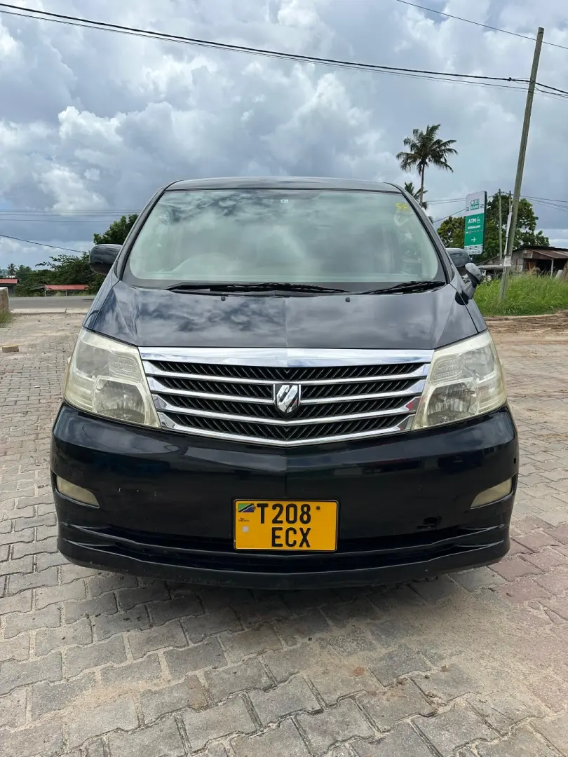 Toyota Alphard Minivan 2360cc