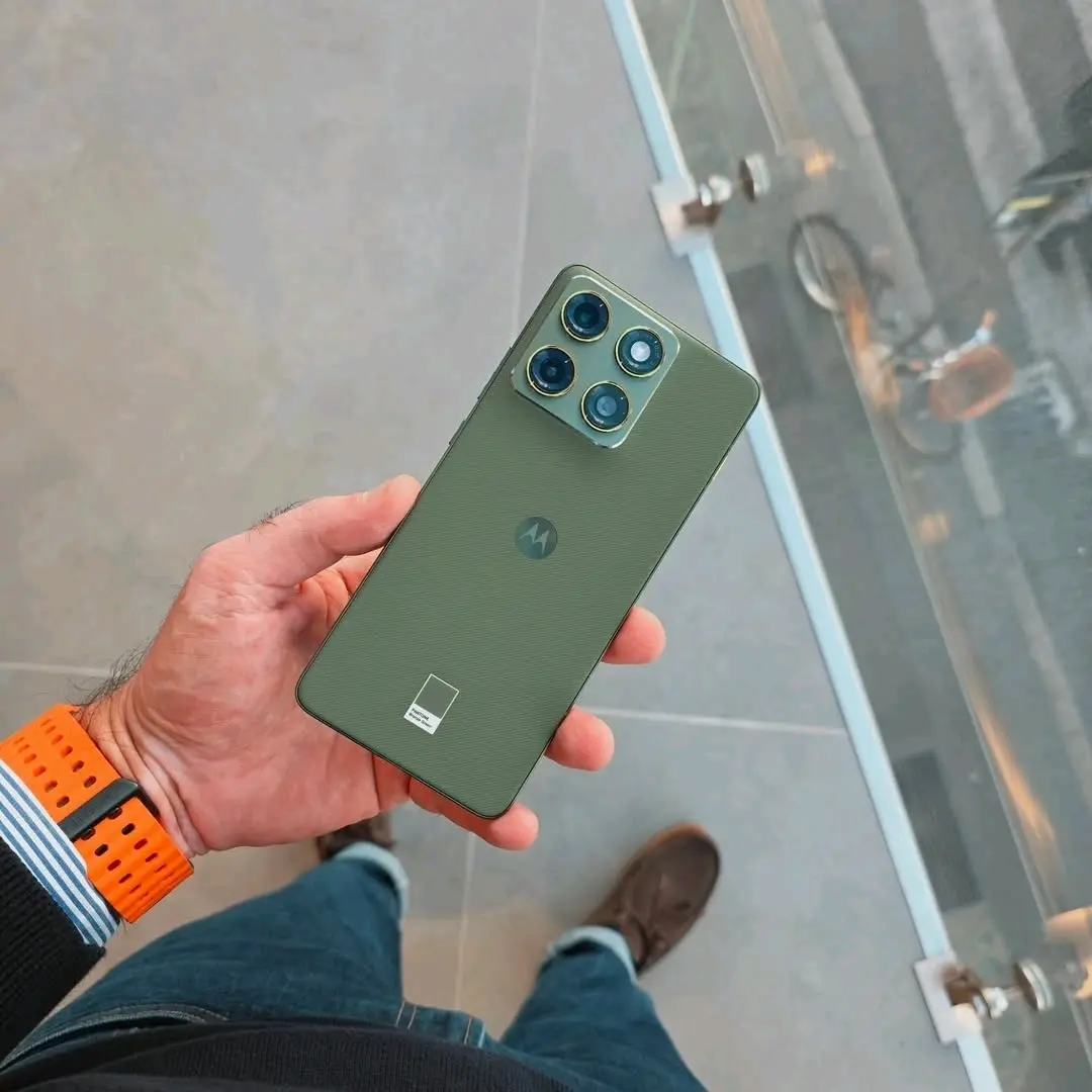 Motorola Edge 70 Smartphone 512GB thumbnail 2