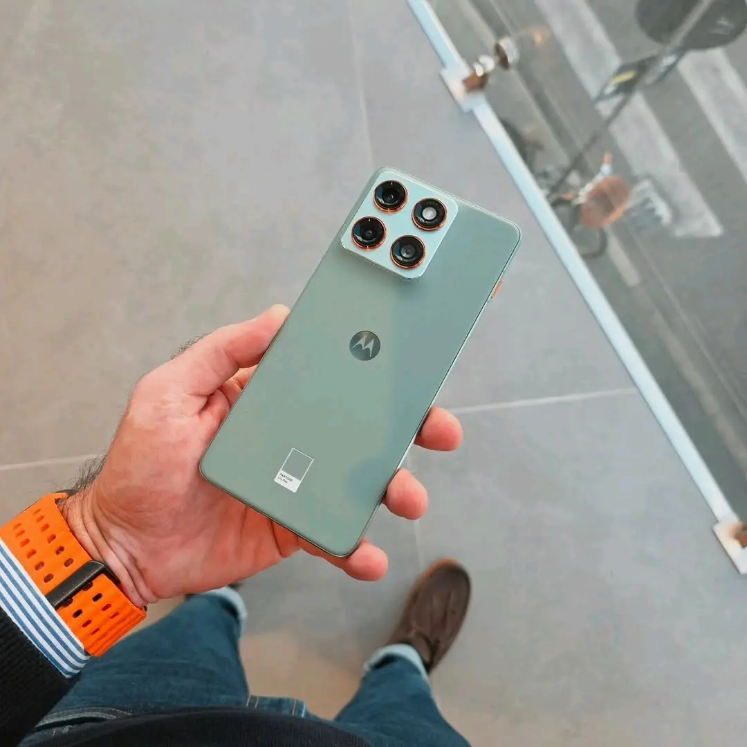Motorola Edge 70 Smartphone 512GB thumbnail 3