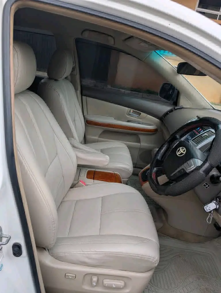 Toyota Harrier 2005 (EDM) thumbnail 8