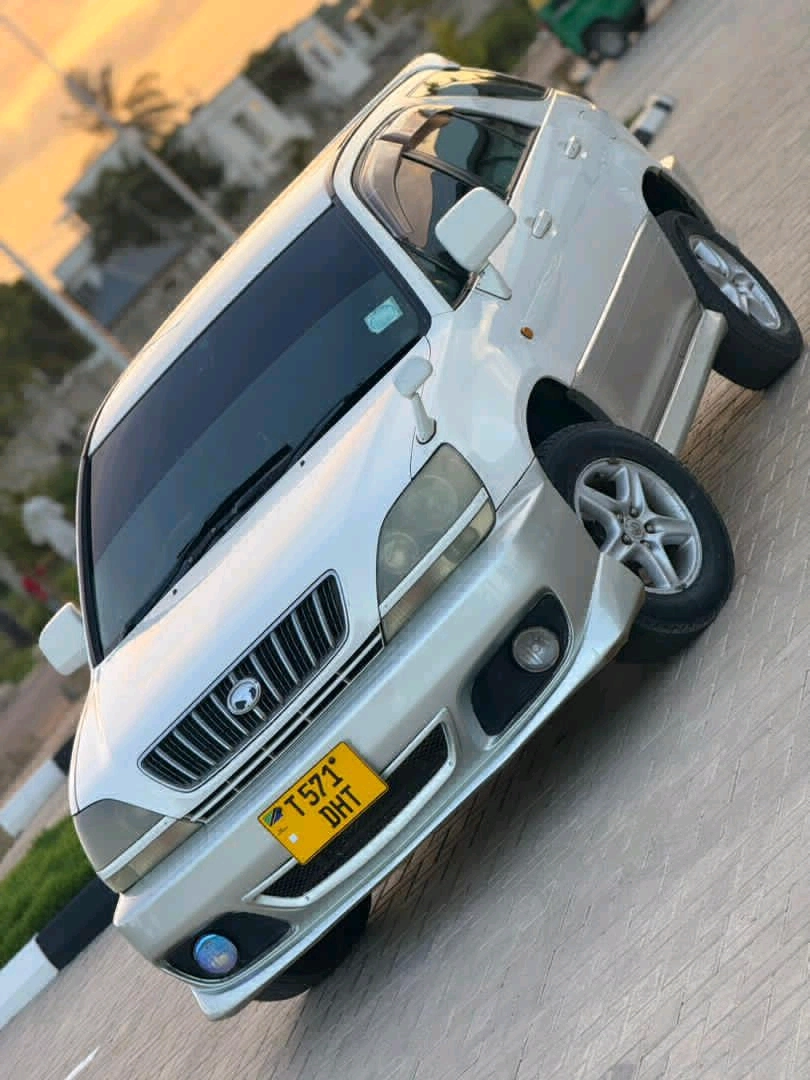 Toyota Harrier Old Model DHT thumbnail 2