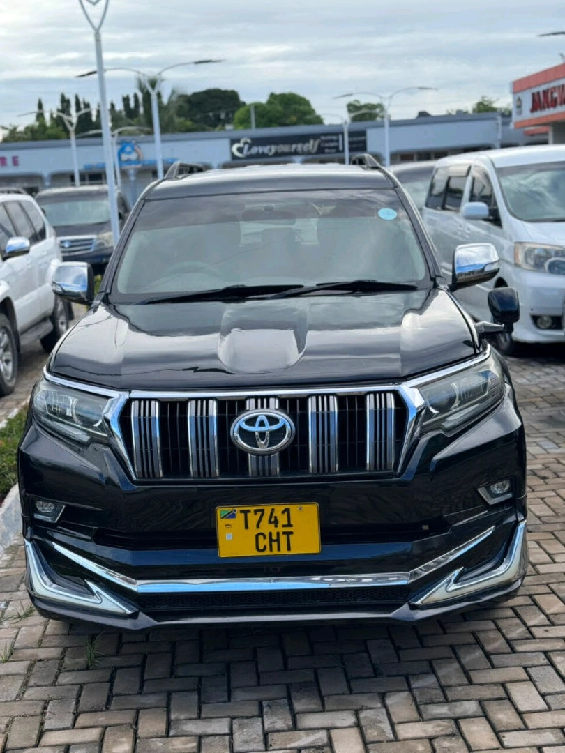 Toyota Prado 120 Upgraded to 150 (Black, Diesel)