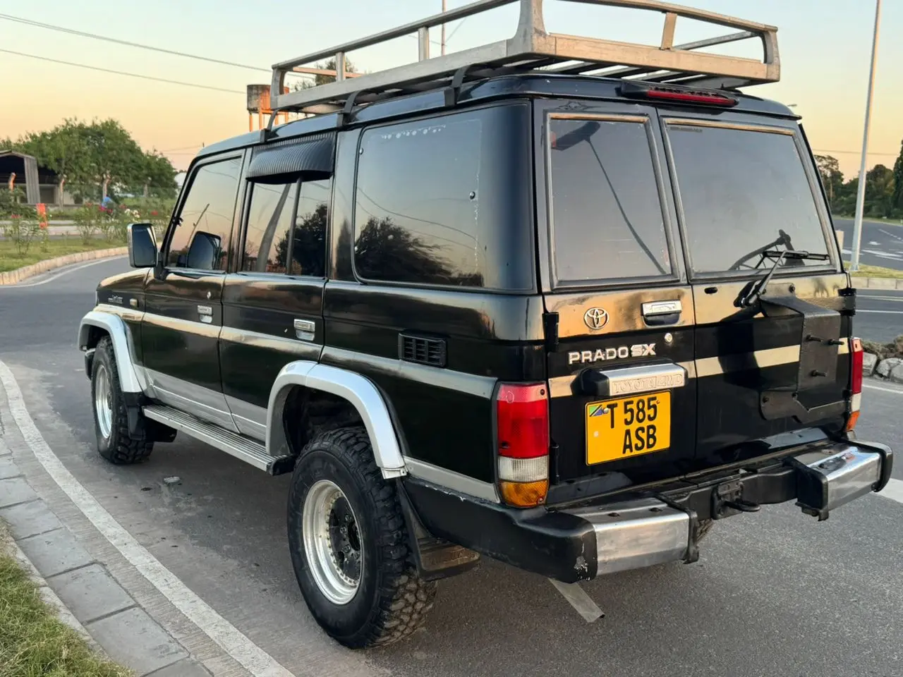 Toyota Land Cruiser Prado 1992 thumbnail 9