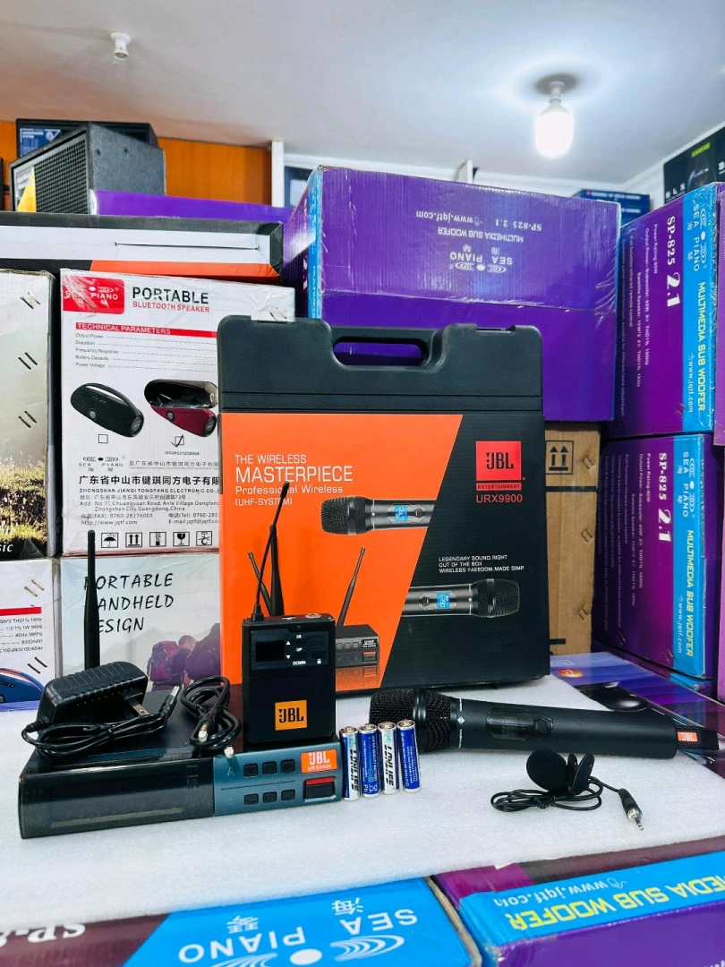 JBL URX9900 Professional Wireless Microphone System