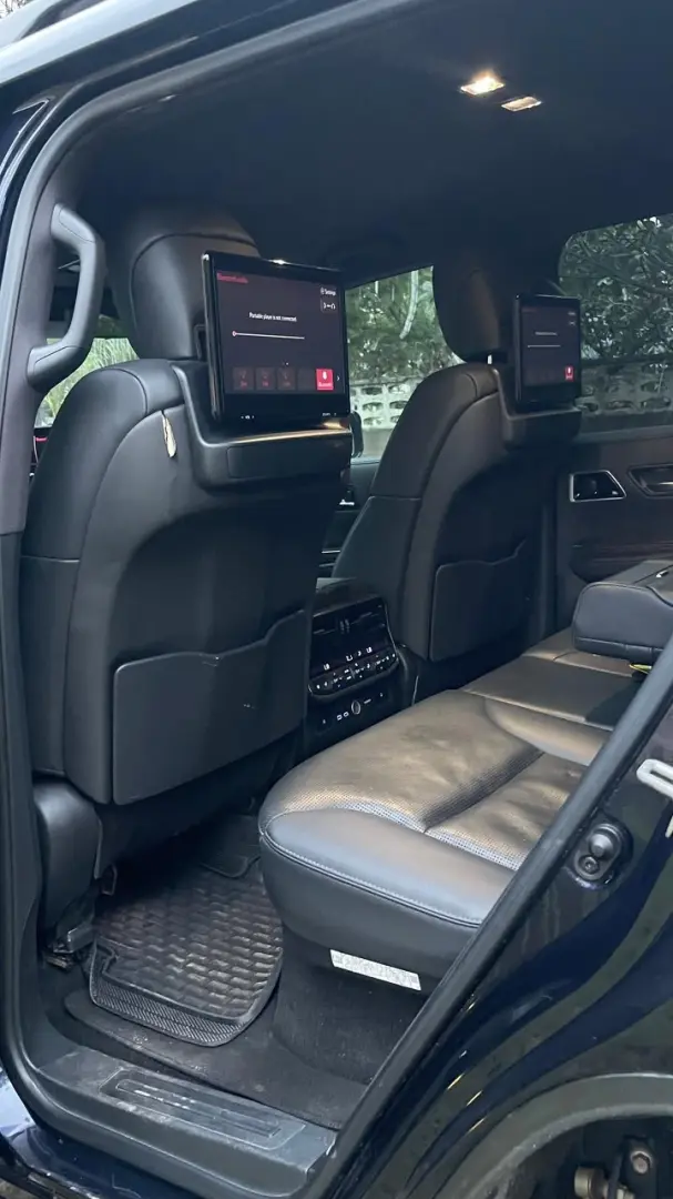 2023 Toyota Land Cruiser ZX 3.3L Diesel thumbnail 2