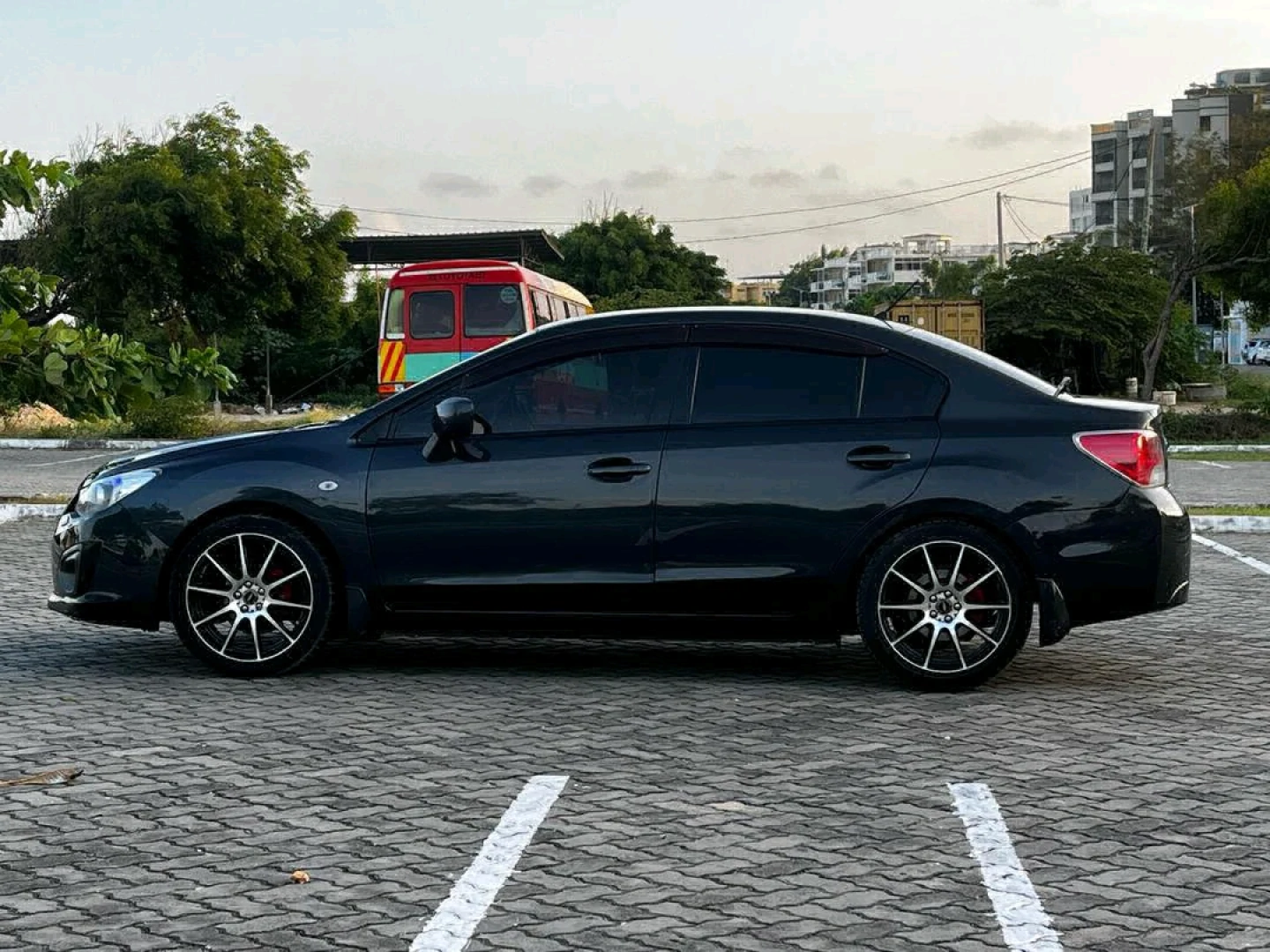 Subaru Impreza 1990 Automatic thumbnail 3
