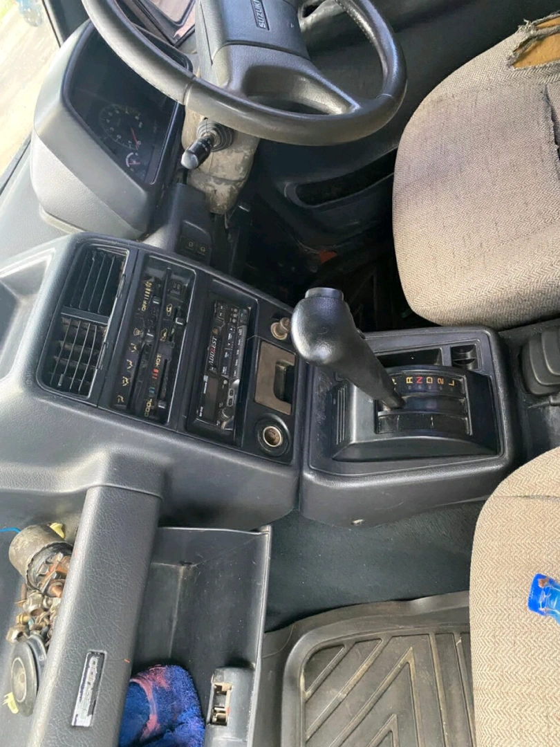 Suzuki Escudo SUV 1997 Automatic thumbnail 5