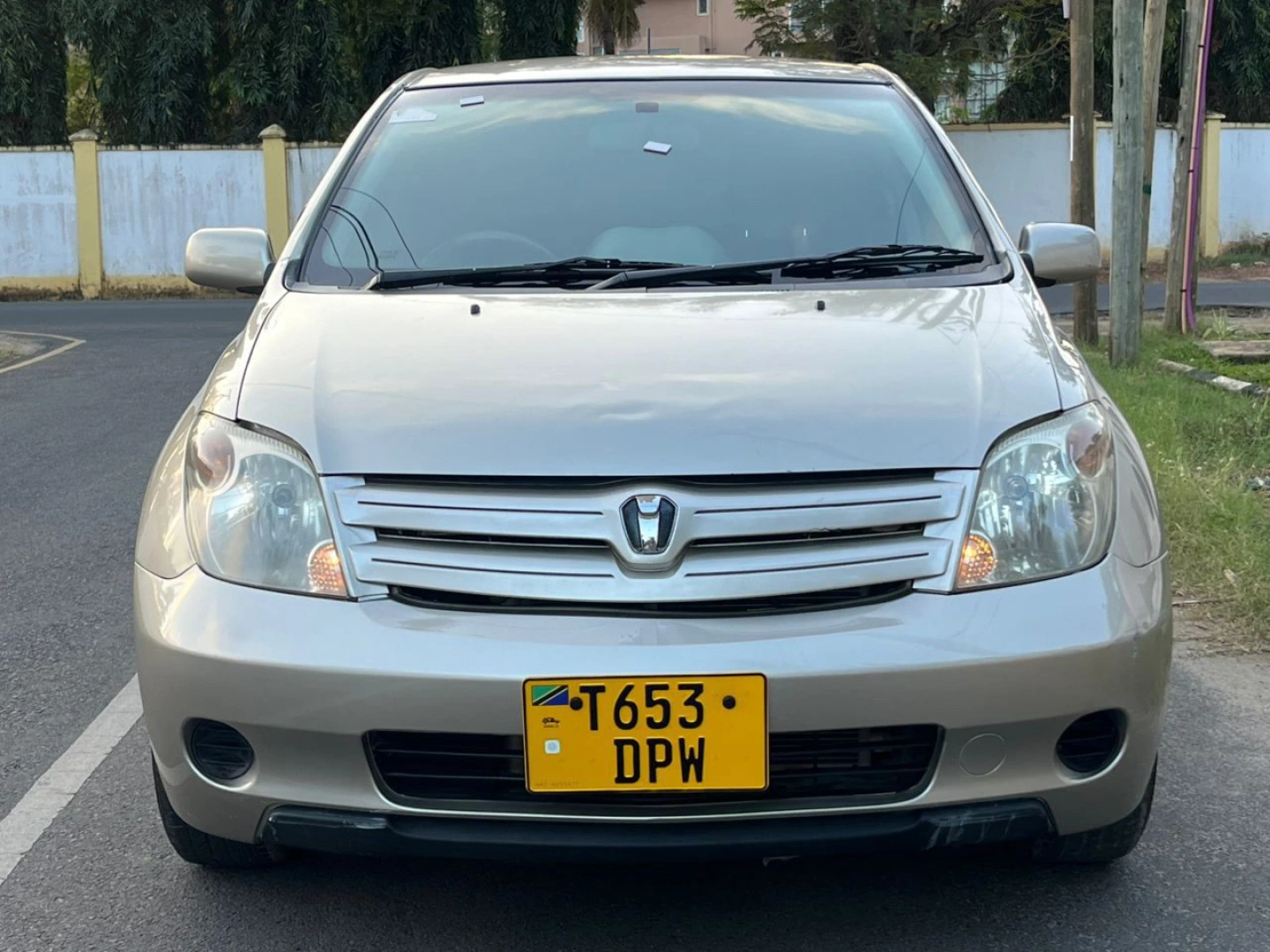 Toyota Ist 2005 Gold 1290cc (Exchange Allowed) thumbnail 3