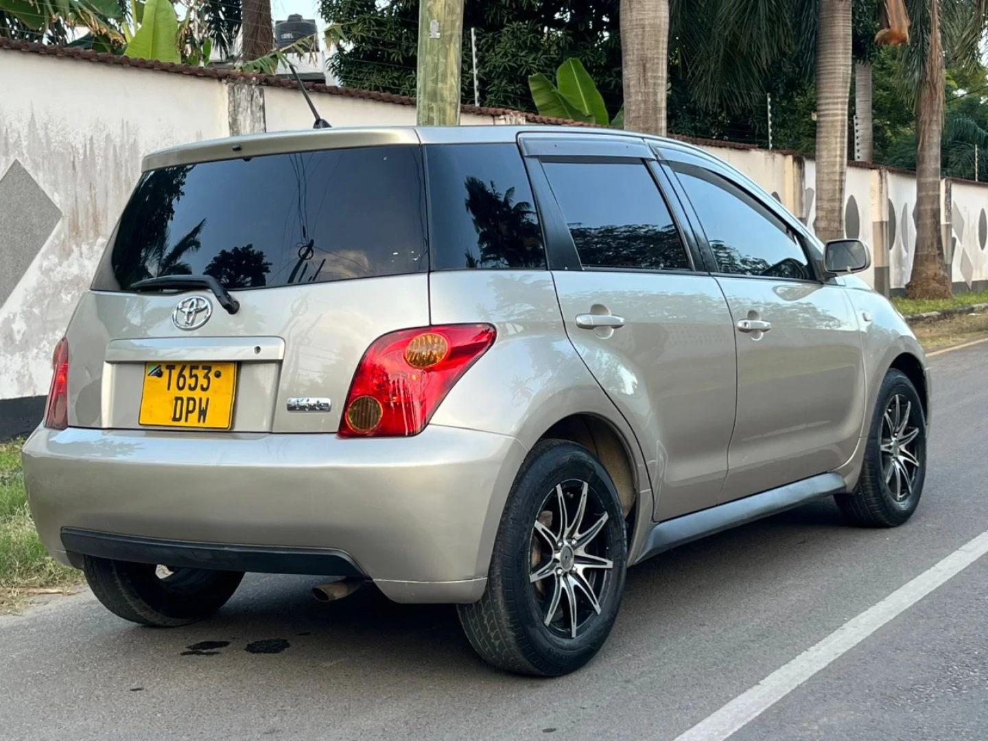 Toyota Ist 2005 Gold 1290cc (Exchange Allowed) thumbnail 5